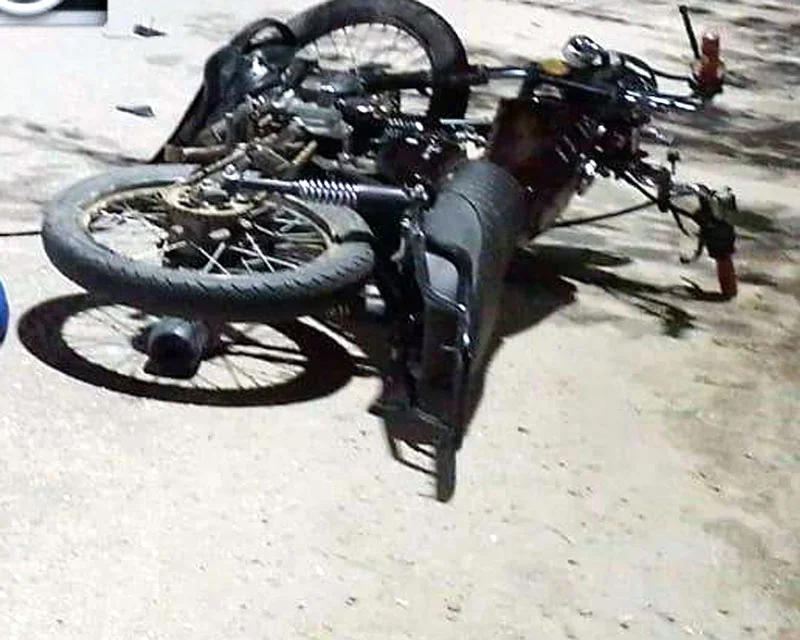 Accidente en Chamical: motociclista herido tras colisión con camioneta