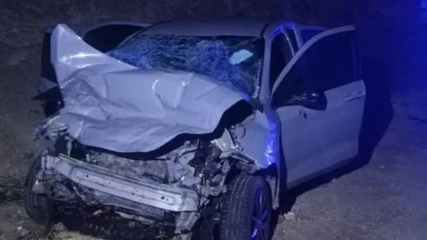 Accidente en La Cébila: hospital atiende a ocho heridos y una mujer grave