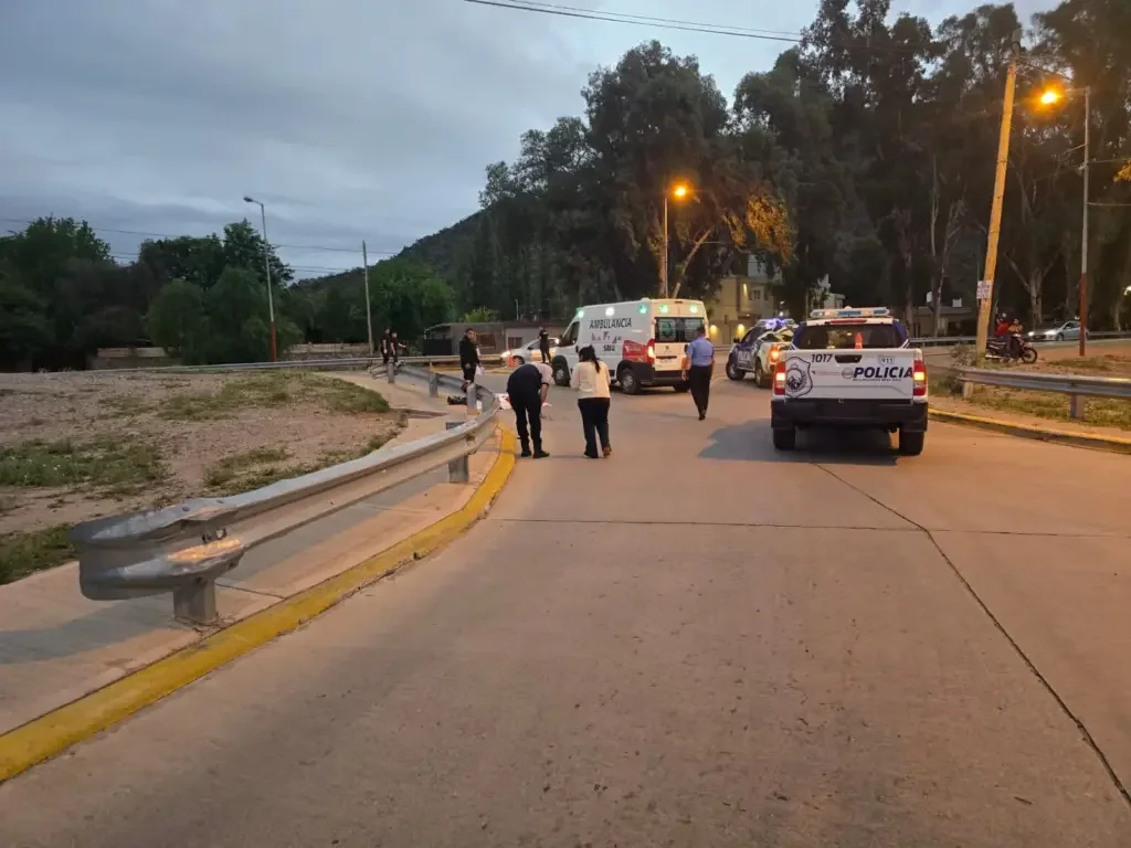 Accidente trágico en Chilecito: un motociclista pierde la vida y otro resulta herido