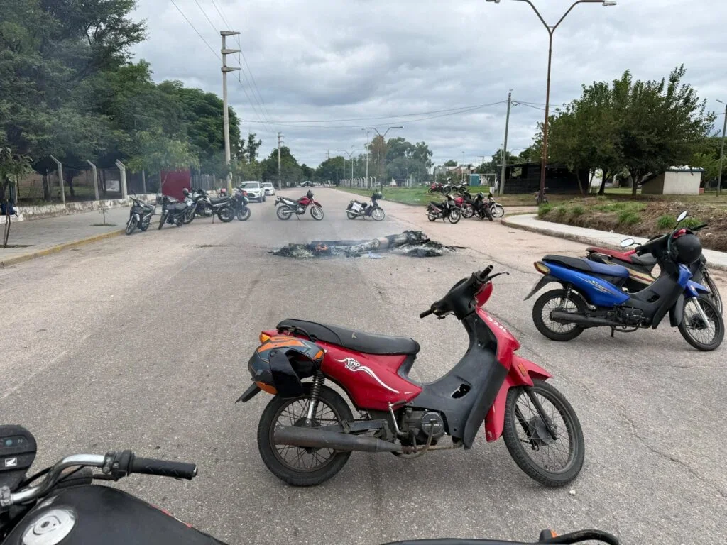 Acuerdo salarial en el Hospital Vera Barros: fin de la protesta de los trabajadores