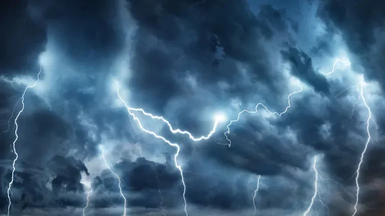 Alerta amarilla por tormentas: ¿Cómo se preparan los vecinos de La Rioja?