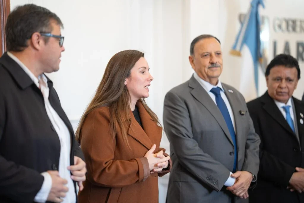 Apoyo a productores de comino en Arauco: 25 millones del Gobierno provincial