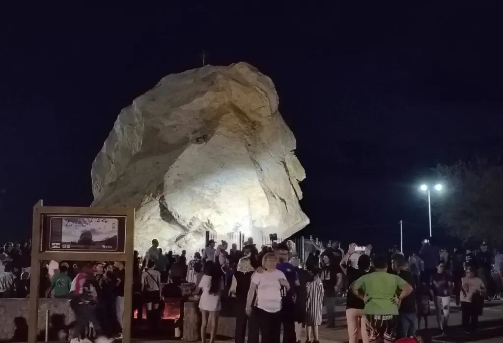 Arauco atrae turistas en Semana Santa: hoteles casi completos en la región