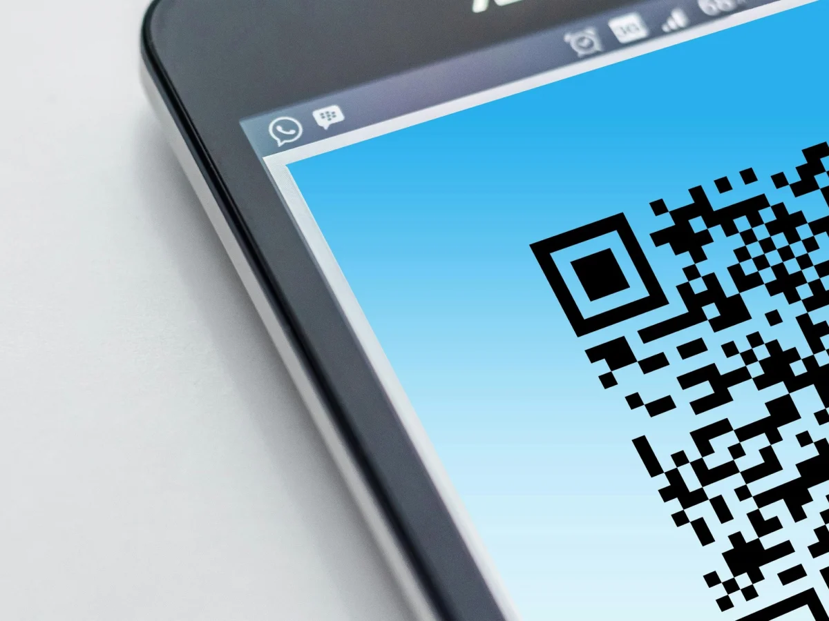 Aumentan las estafas digitales: alertan sobre el uso de QR para vaciar cuentas bancarias
