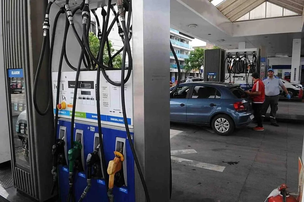 Aumento de nafta en La Rioja: la Súper ya roza los $2000 por litro