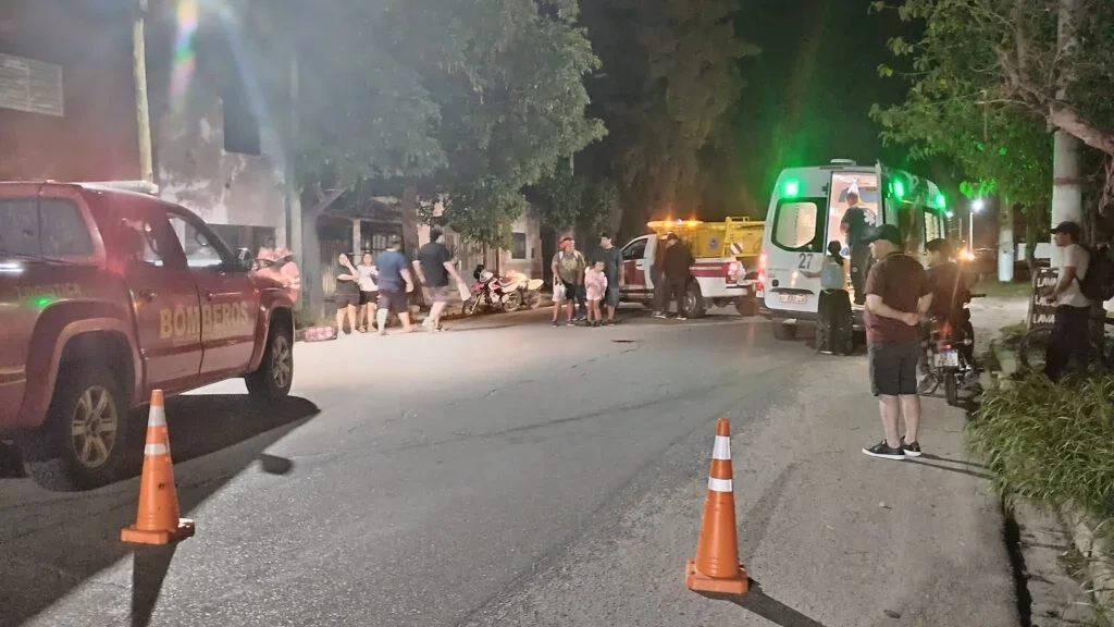 Avenida Angelelli: grave accidente motorizado deja a mujer en estado crítico