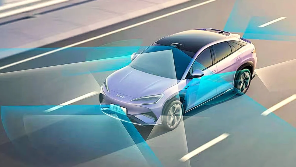 BYD impulsa su liderazgo global con inversión millonaria en tecnología y recursos humanos