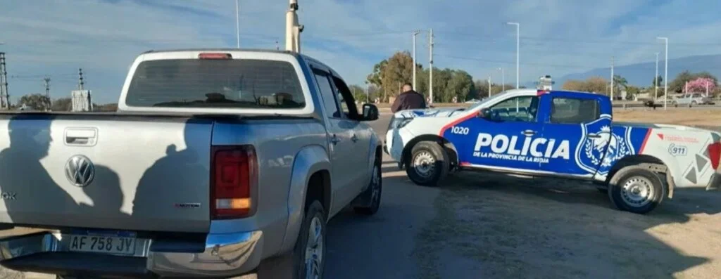 Cae red de estafas: allanamientos en vehículos en el acceso a La Rioja capital