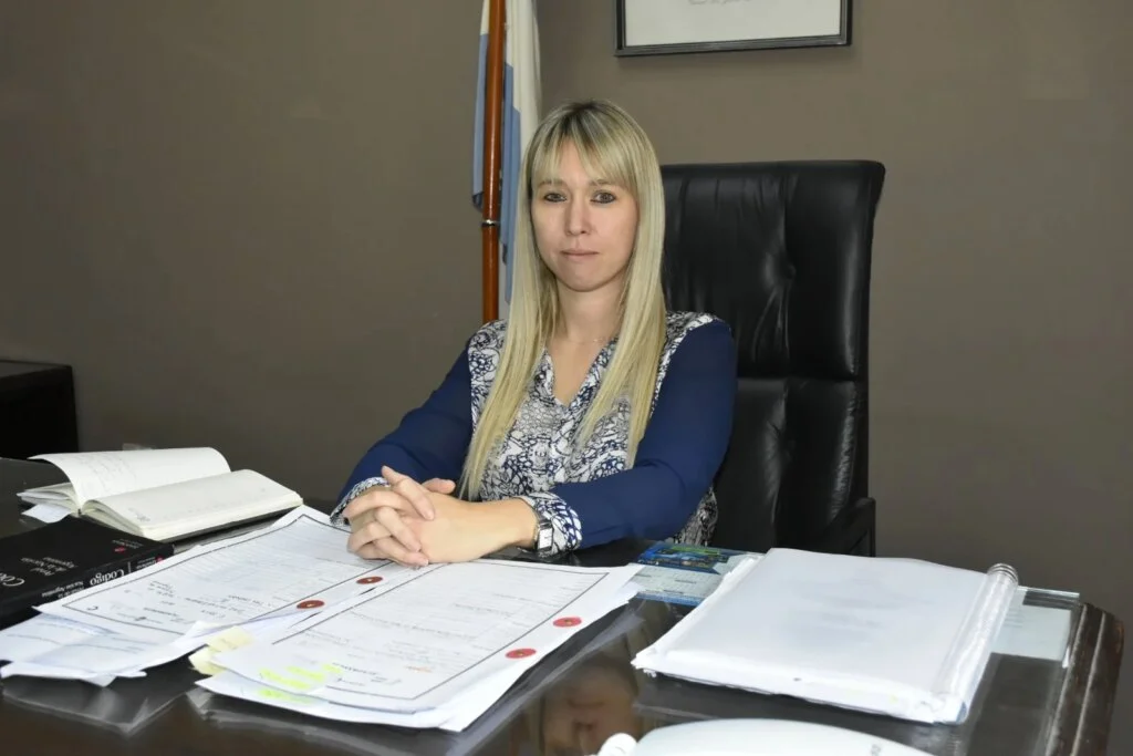 Cecilia Córdoba renuncia como jueza y denuncia presiones políticas en su gestión
