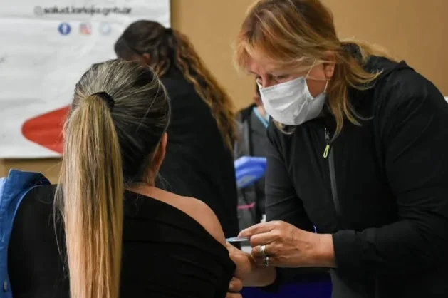 Centros de salud en La Rioja recibirán 16 mil dosis de vacuna antigripal para proteger a grupos vulnerables