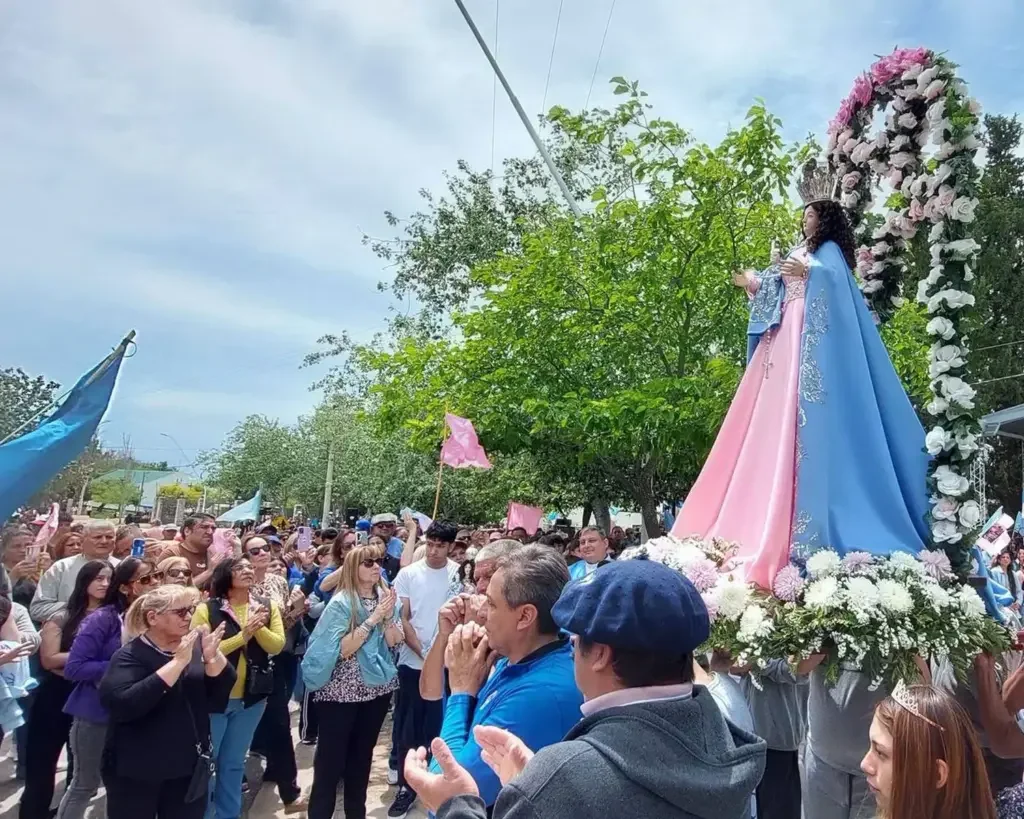 Chamical rinde homenaje a la Virgen de Polco y San Francisco en su fiesta tradicional