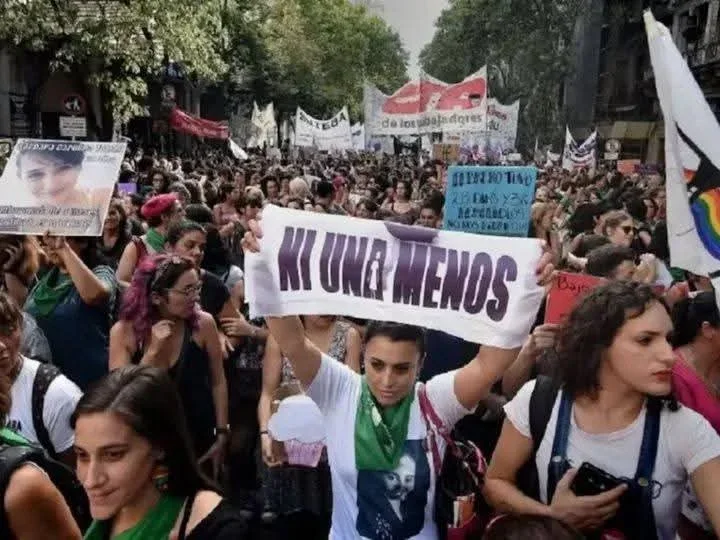 Córdoba se moviliza por justicia: Ni Una Menos exige respuestas ante femicidios recientes