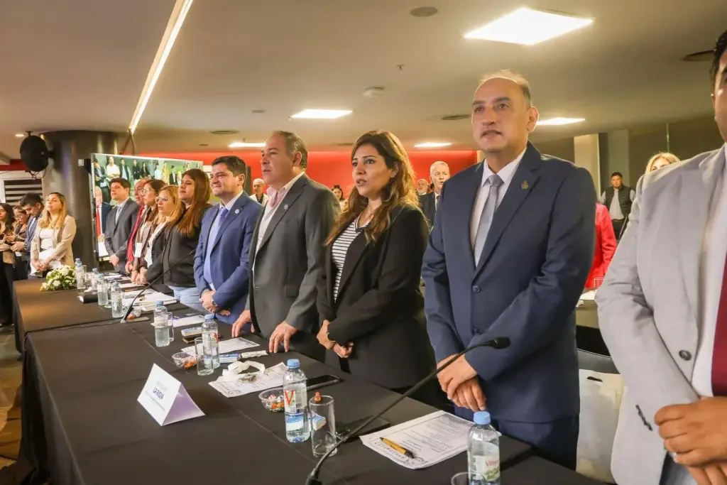 Crisis industrial en La Rioja: desafíos y propuestas en el Parlamento del Norte Grande