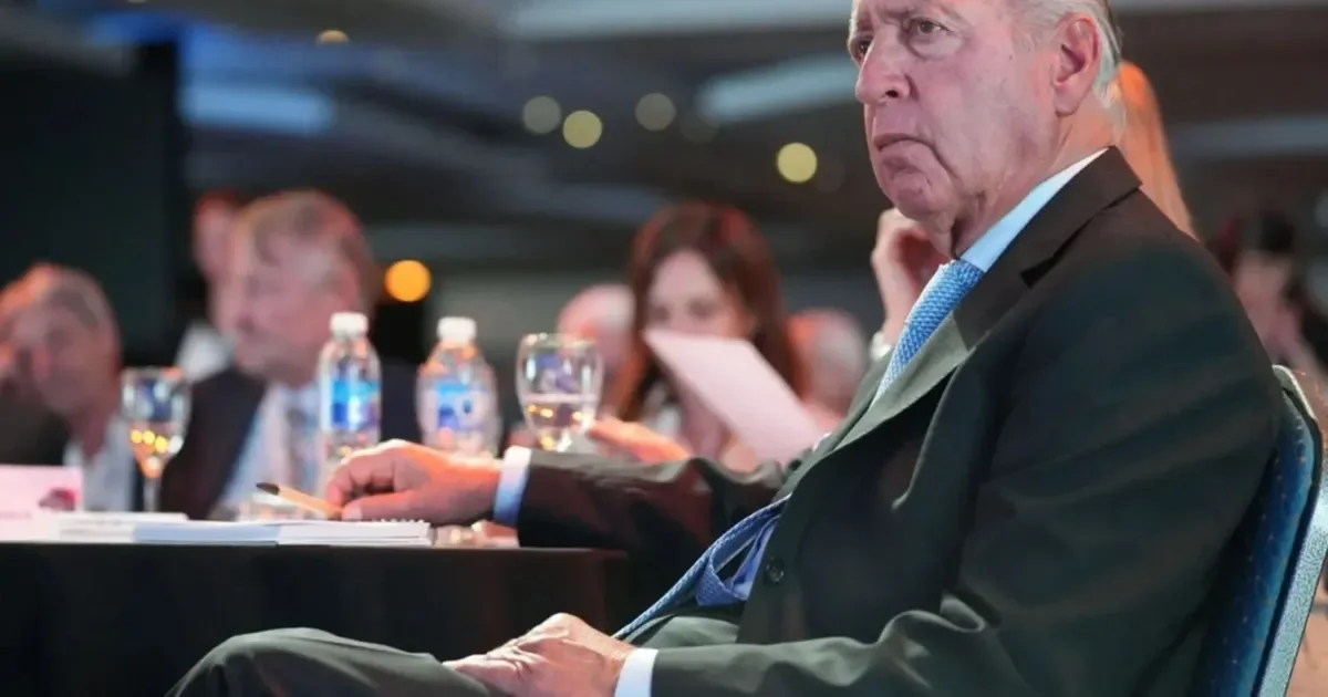 Daniel Funes de Rioja enfrenta críticas internas que amenazan la unidad de la UIA