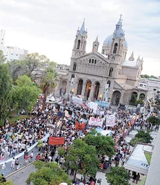 Defensores del Famatina impulsan una campaña a cielo abierto por la conservación ambiental