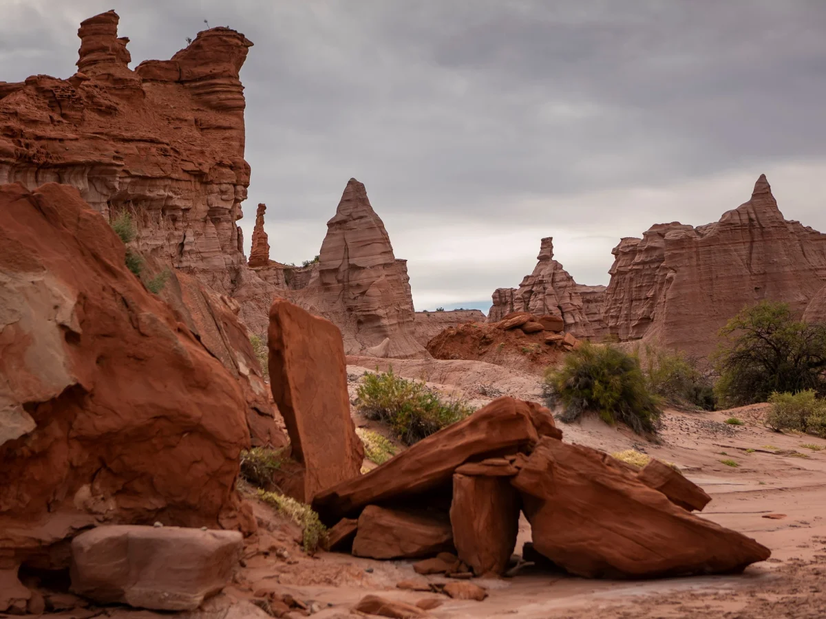 Descubre la historia geológica de Talampaya en un viaje fascinante al pasado
