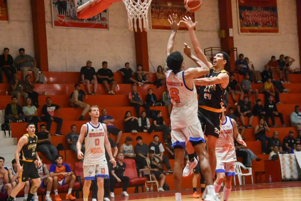 El "Canario" se impone en un emocionante duelo y asegura su lugar en playoffs