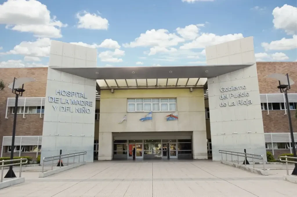 El Hospital de la Madre y el Niño marca un récord de atención con más de 1.000 pacientes en siete días