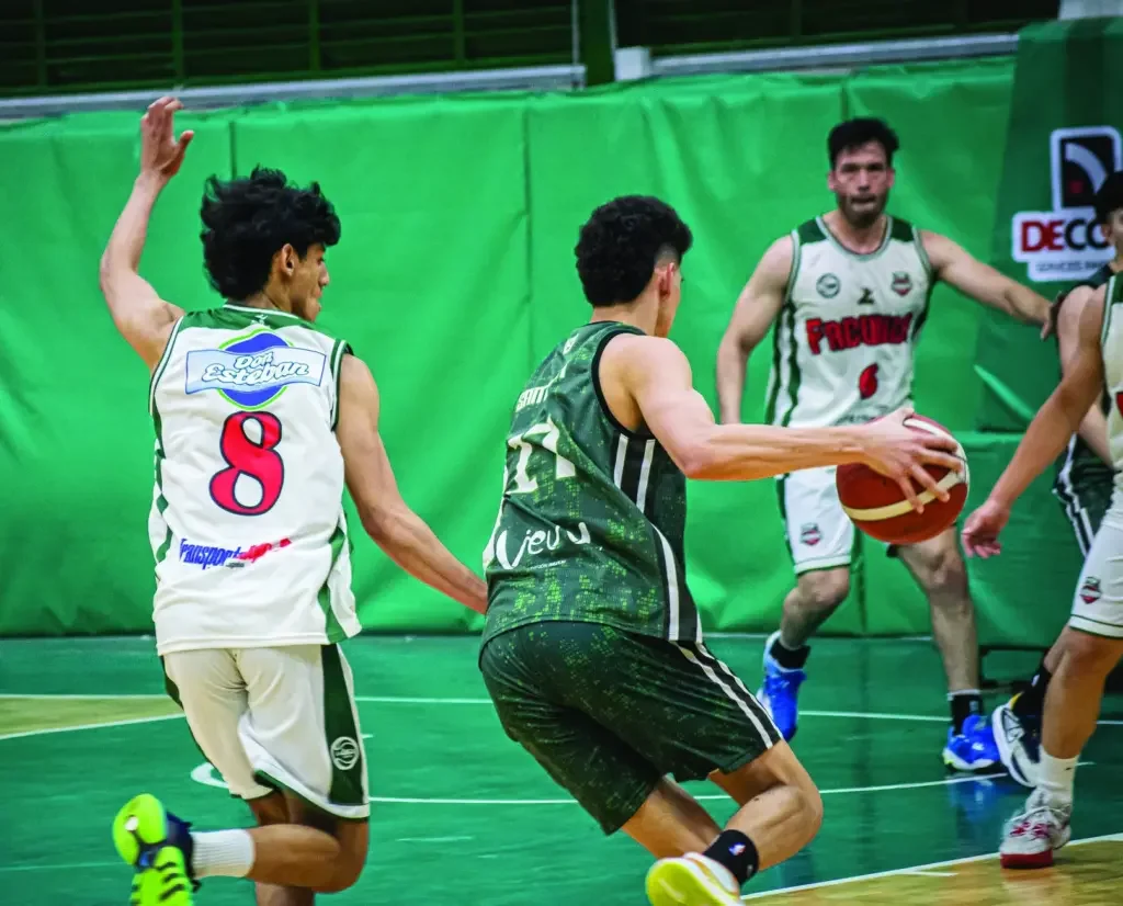 El Torneo Local de Básquet arranca con un emocionante duelo entre Facundo y Banco Rioja