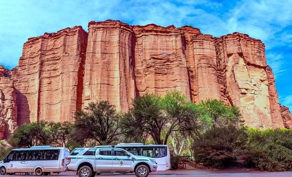 Empresarios riojanos piden apoyo para reactivar el turismo con Movete por La Rioja