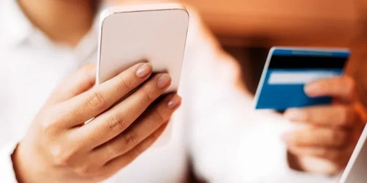 Estafa en Chilecito: vecinos pierden $216.000 en compra de cascos por redes sociales