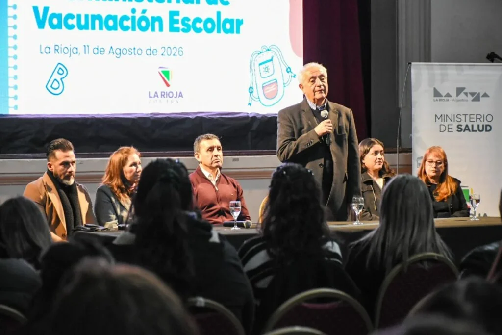 Estudiantes de Capital se benefician con el programa 'Activá tu Escudo' para vacunación escolar