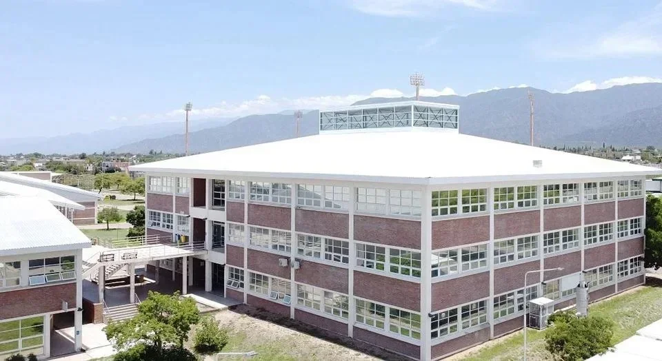 Estudiantes de La Rioja se preparan para un paro de 48 horas en universidades.