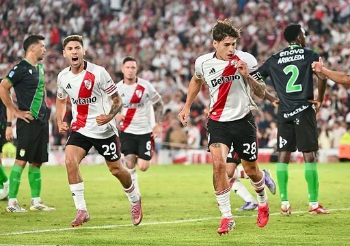 Estudiantes de Río Cuarto recibe a River en un duelo clave por el Apertura