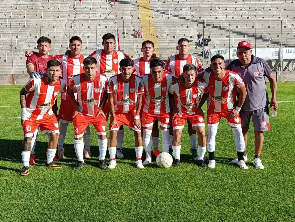 Estudiantes logra una victoria clave y se clasifica a cuartos de final del Torneo Provincial
