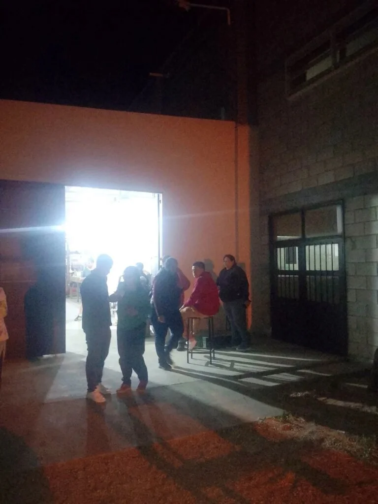 Ex trabajadores de Karydiá esperan respuestas en vigilia en Sanagasta