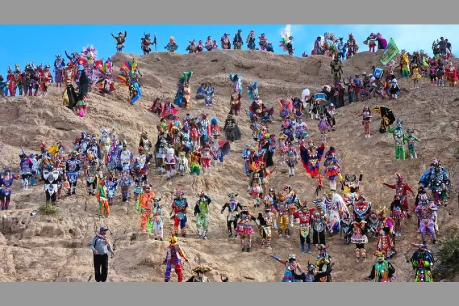 Éxito en Uquía: Carnaval 2026 atrae a 400 participantes y miles de turistas