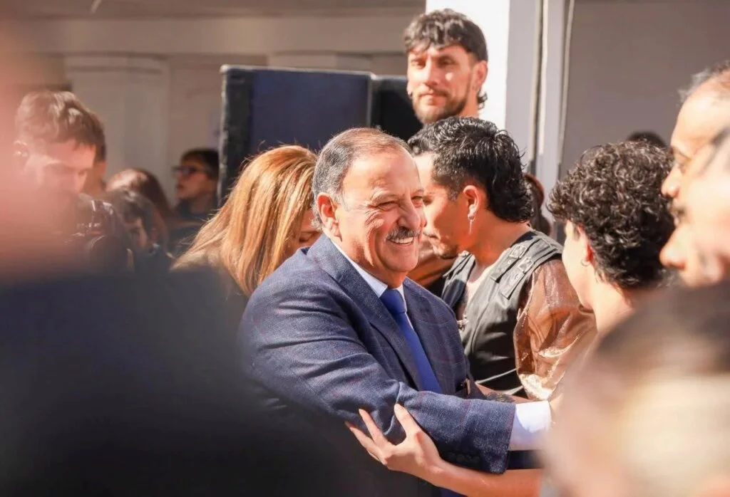 Gobernador Quintela destaca la importancia de la unidad en el 140° aniversario de Capital