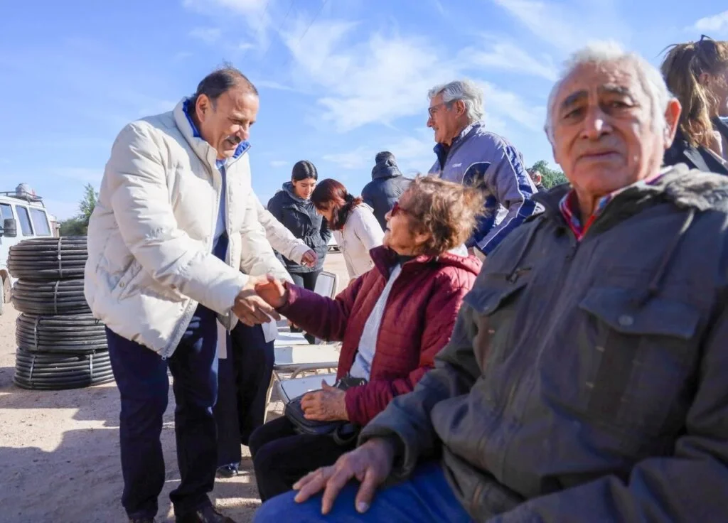 Gobernador Quintela recibe elogios por su apoyo a los jubilados de La Rioja