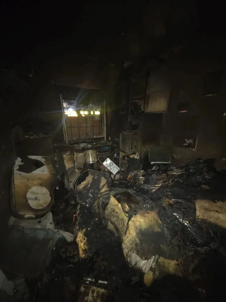 Incendio en Chilecito: evacuación oportuna salvó a siete personas sin heridos