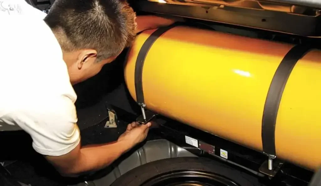 Incremento en la nafta genera un boom del 40% en conversiones a GNC en la provincia