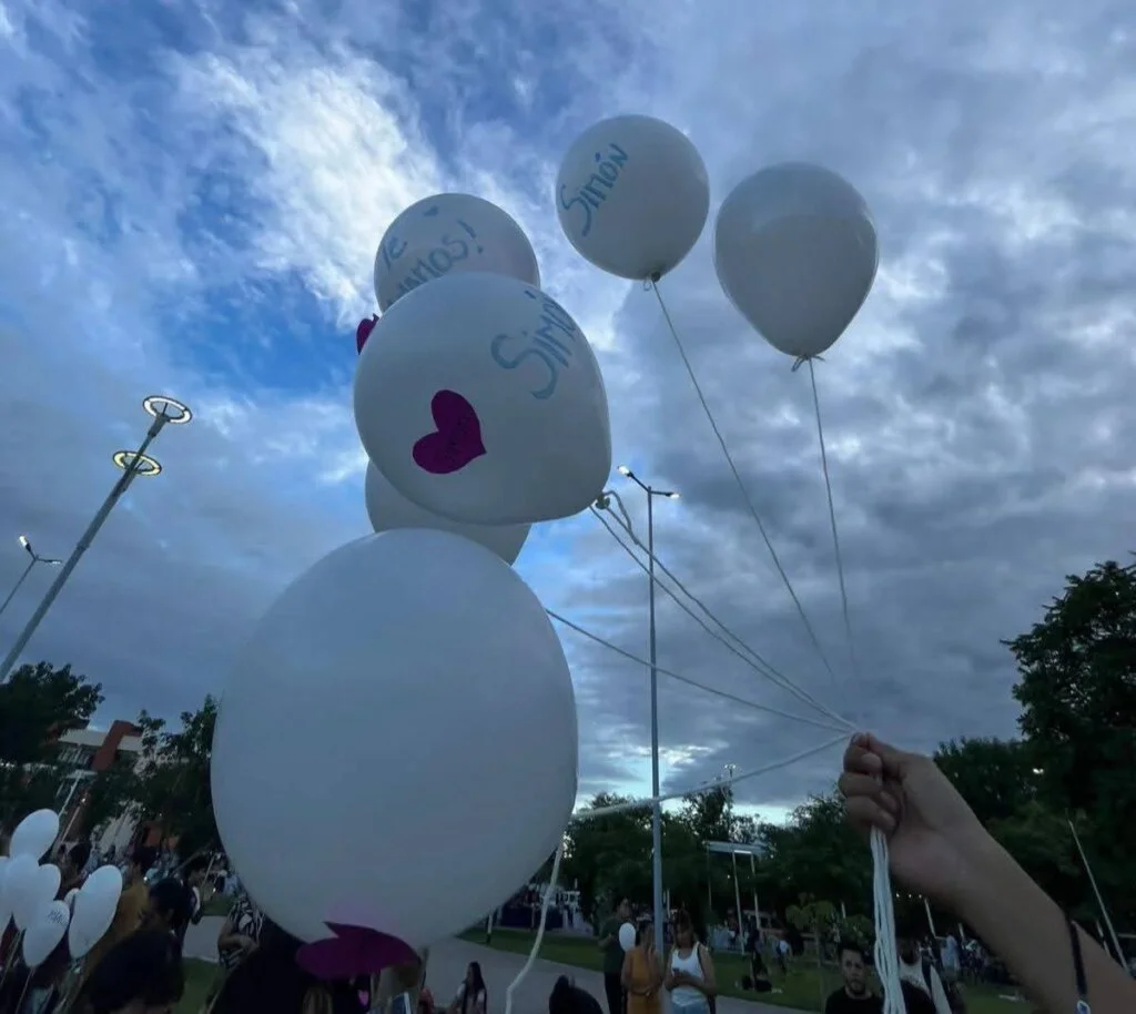 Indagatoria a licenciados en obstetricia: el caso Simón genera controversia judicial