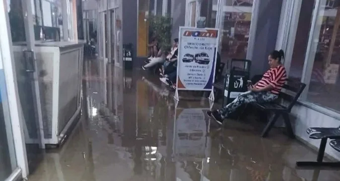 Inundaciones amenazan la terminal de ómnibus: vecinos en alerta tras intensas tormentas