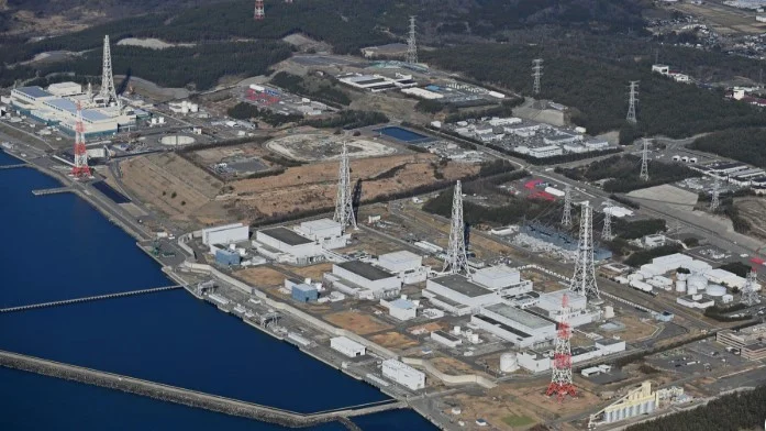 Japón reanuda operaciones en su central nuclear más importante tras años de inactividad.