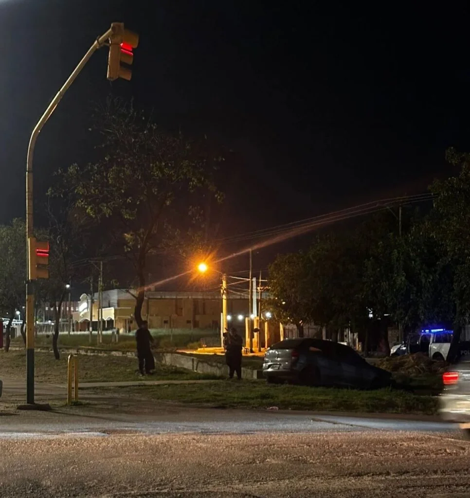 Joven gravemente herido tras choque en Avenida Circunvalación de La Rioja