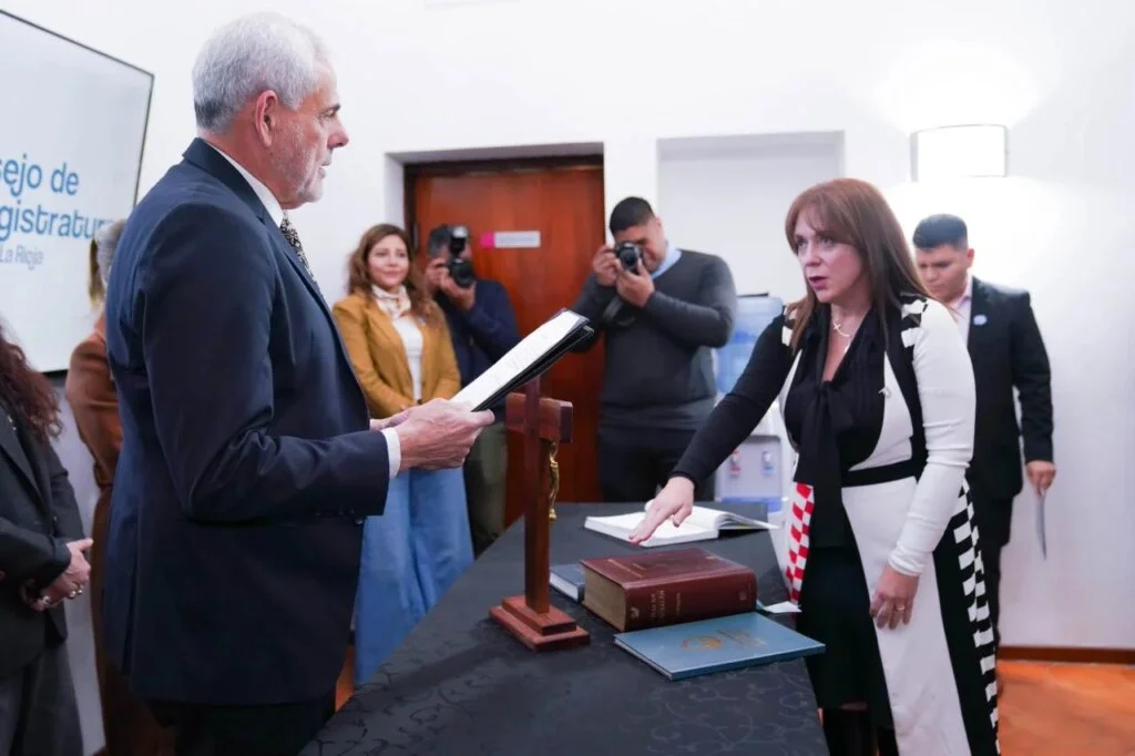 Karina Becerra asume un papel clave en la justicia riojana como presidenta del Consejo de la Magistratura
