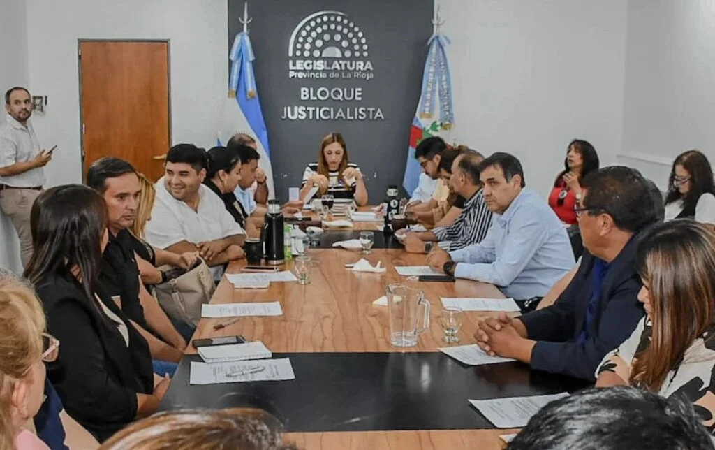 La apertura de sesiones en la Legislatura de La Rioja, un nuevo ciclo político comienza