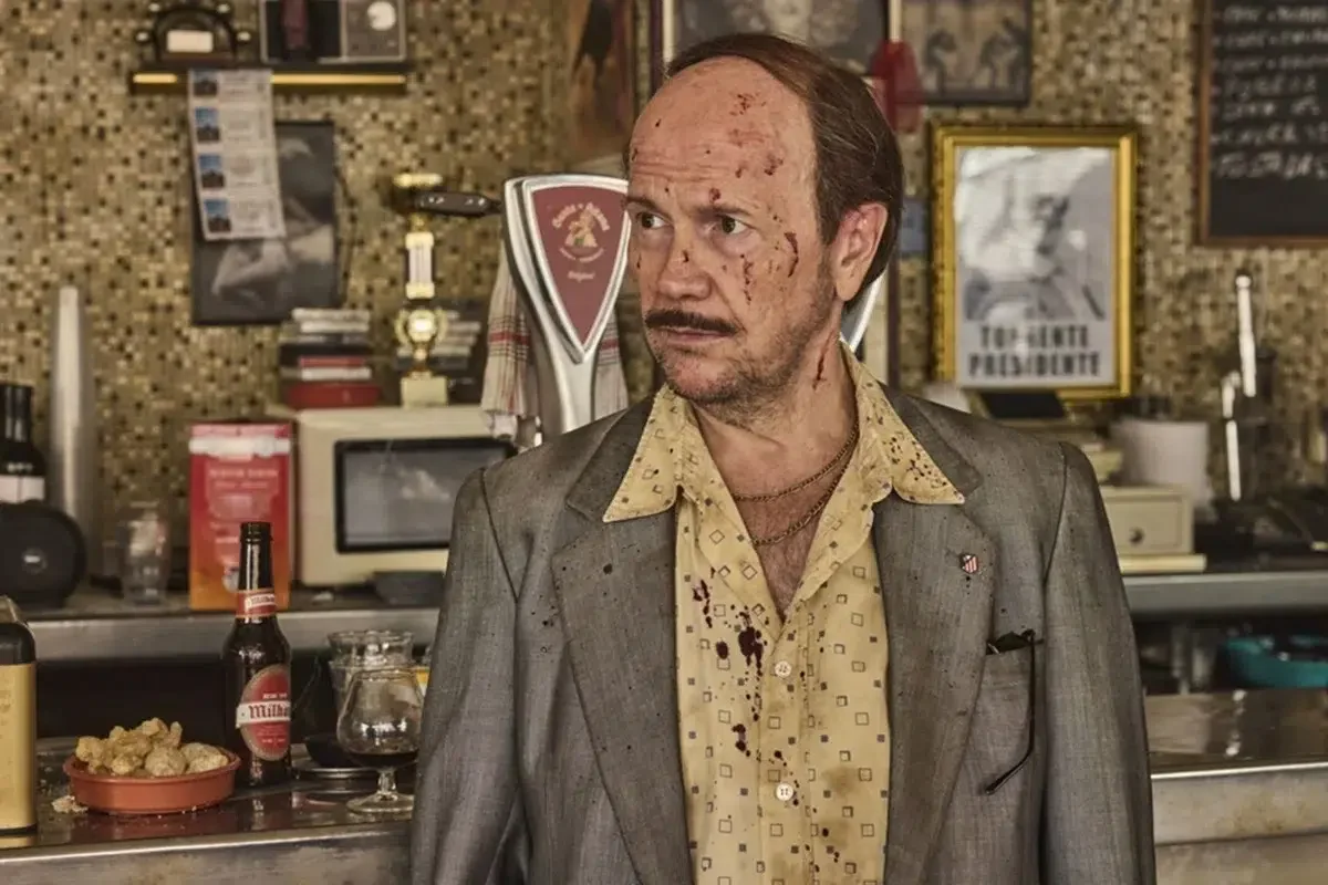 La comedia española en Netflix que satiriza la política contemporánea