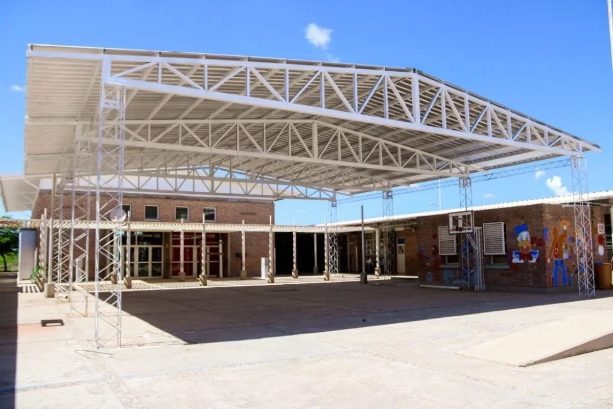 La escuela Ramírez de Velasco estrena nuevo tinglado en Chilecito para sus estudiantes