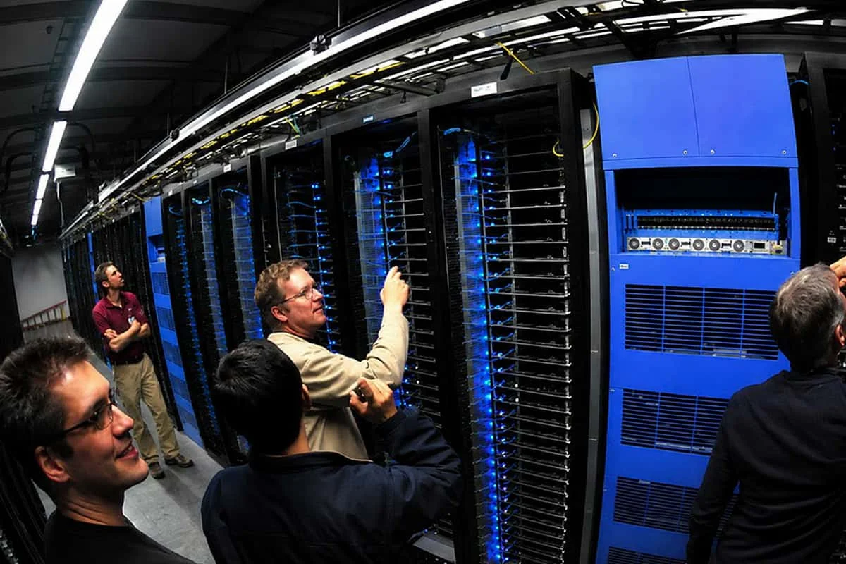 La inteligencia artificial y el extractivismo: un análisis crítico en Argentina