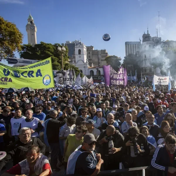 La Ley de Modernización Laboral avanza tras el levantamiento de la cautelar judicial