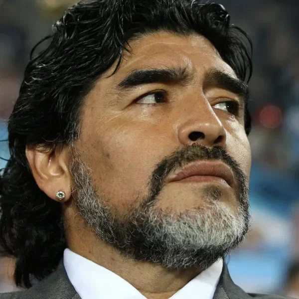 La reprogramación del juicio por la muerte de Maradona genera controversia en el país