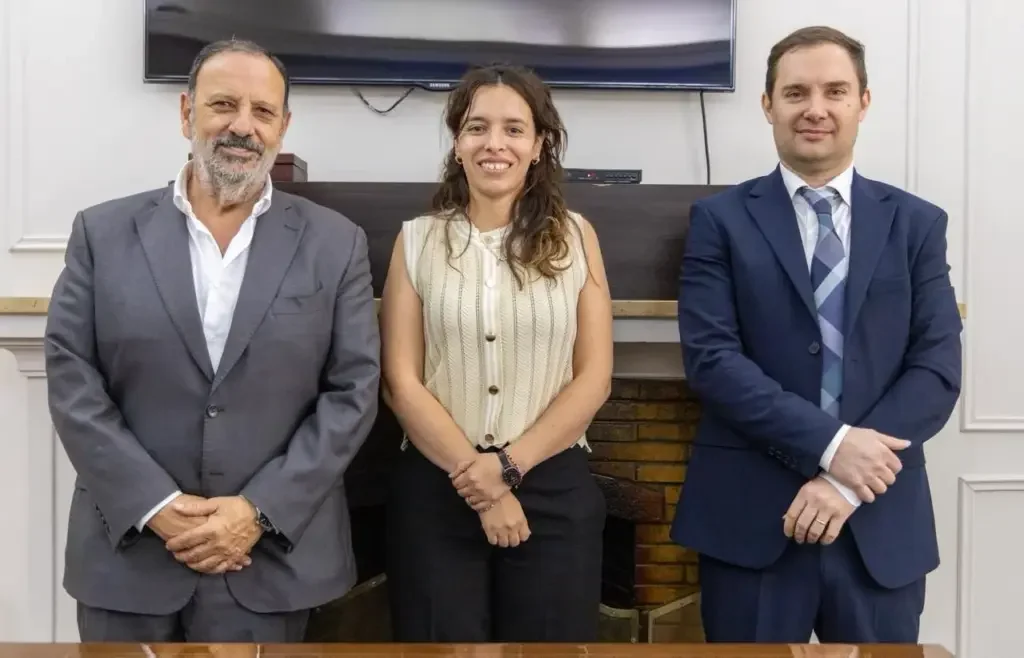 La Rioja avanza en la investigación de suelos y minerales con nueva alianza estratégica