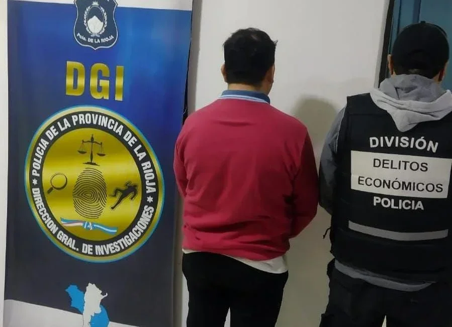 La UNLaR desmiente vínculos con docente acusado de estafa