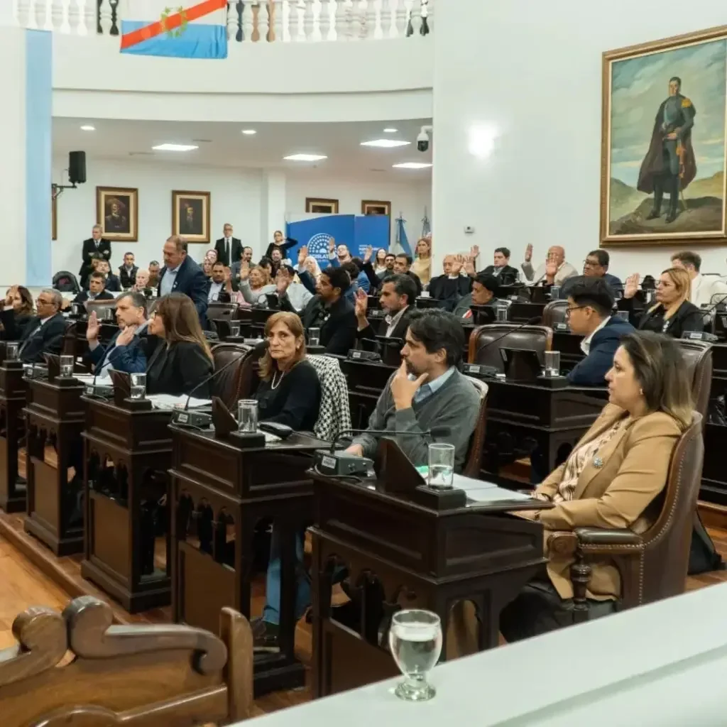 Legisladores de La Rioja se oponen al cierre del Tesoro Regional en el debate parlamentario