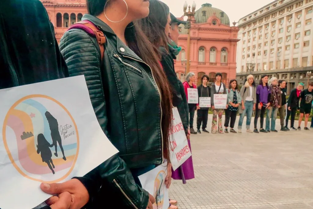 Martha Pelloni visitará La Rioja para tratar el caso de la niña Arcoiris el 17 de junio